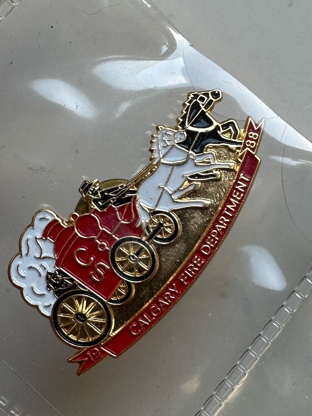 Vintage Calgary Fire Department Homecoming 1988 4 Souvenir Collectible Pins - Picture 5 of 8